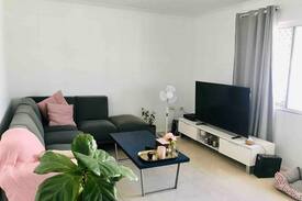 Maroochydore Apartment | Cozy private room in heart of town! Pet friendly