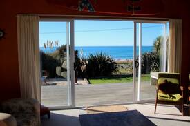 Kakanui House | The Lazy Oar - Kakanui Waterfront