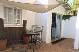 Sunnyside Cabin | Private garden cottage in leafy Clydesdale