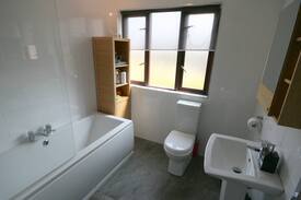 Moira House | Spacious four bed house Moira.