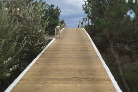 Cherry Grove House | Cherry grove beach house with hot tub