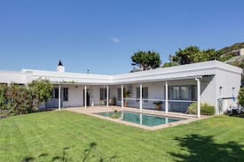 Hout Bay House | 4 Bedroom Luxury Accommodation in Hout Bay