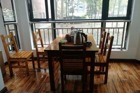 Weiyang House | 香克林小镇民宿出租