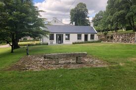 Knockaderry Cross Roads Cabin | Lakeen Cottage, Shillelagh, Wicklow