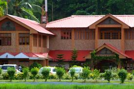 Wandoor Hotel | Cottage Garden View Lush Green Retreat