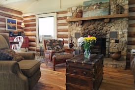 Lesterville Cabin | Black River Cozy Cabin