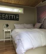 North Delridge House | West Seattle Cottage and Sauna