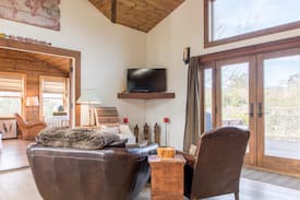 Sonoma Cabin | Sonoma Berry Blossom Farm