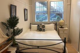 Manly Apartment | Little Manly Beach Private Room Sanctuary