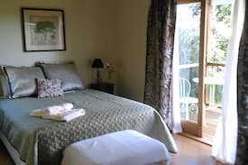 Milford Bed & Breakfast | MEZZANINE - The Old Church B&B
