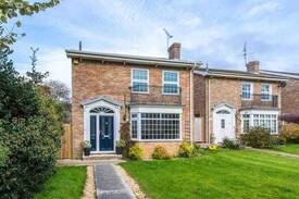 Littlehampton House | The Martlets Beach House Rustington