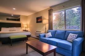 Stowe Area Hotel | Stowe Escape Boutique Hotel Suite with Patio