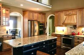 Westfield House | White House Horse Farm *16 acres of privacy!*