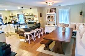 Benton House | Shabo Farms Country Paradise 3 bed 2 bth sleeps 10
