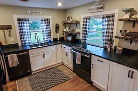Benton House | Shabo Farms Country Paradise 3 bed 2 bth sleeps 10