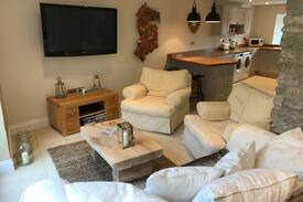 Kingsdon Cabin | Kersley Cottage A charming former Post Office