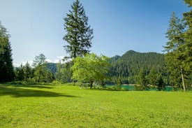 Oakridge House | HillsCreek Hideaway- Romantic couples' destination