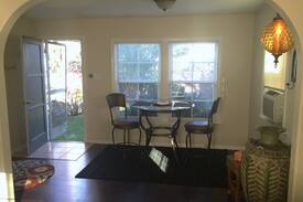 Magnolia Park House | Private Burbank Bungalow Guesthouse