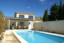 Maillane House | Modern Holiday Home in Maillane with Private Pool