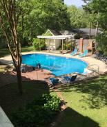 Kosciusko House | The Ivey-Lane Bed & Breakfast *Queen Bee Room