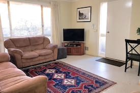 Australind Apartment | 3 bedroom family and pet friendly villa Australind