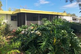Leesburg Cabin | 1970’s Vintage Trailer @ Mid Floridia Lakes