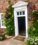 Barton-upon-Humber Bed & Breakfast | Bardney Hall B&B/Gold Room