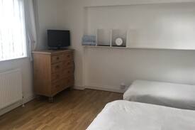 Loughton House | Single-twin or 3 room shared bthrm in High Beach