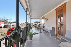Lake Arthur Hotel | Entire Boutique Hotel: Charming, Relaxing