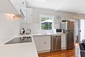 Shelly Beach Cabin | Salty Dog Cottage