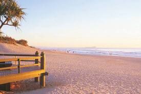 Maroochydore Apartment | Cozy private room in heart of town! Pet friendly