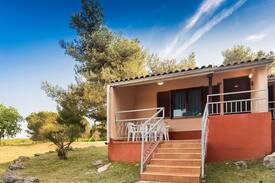 Kanegra House | One BDR bungalow in a holiday resort