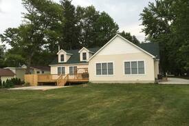 Bass Lake House | Bass Lake Beach Oasis