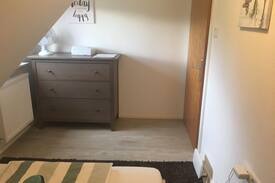 Simmelsdorf Apartment | Private accommodation - 1 minute to the train