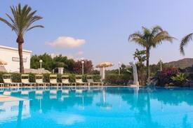 Vulcano Porto Apartment | Les Sables Noirs. We rent mini apartment