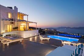 Akrotiri House | Zen Villa Santorini
