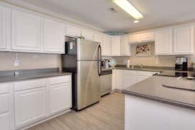 Long Beach Apartment | Ocean Walk 1304-Premium BR Condo-Sleeps 9