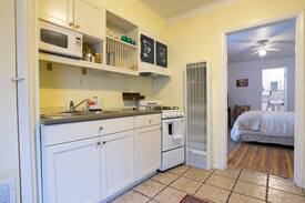 Victory Hills House | Casita Near Nob Hill, Airport, UNM, 5 min Downtown