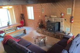 Upper Moonridge Cabin | Big Bear-Moonridge, near slopes, monthly rental