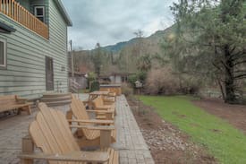 Tillamook House | Happy Hollow Retreat~ Tillamook ~ River Fishing