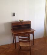 Reudnitz-Thonberg Apartment | Großes, helles Zimmer mit Altbauflair