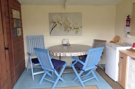 Christchurch House | The Chalet B&B Room in the Garden