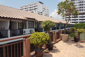 Taman Tanjung Hotel | Holiday Port Dickson Crystal Private Water Chalet