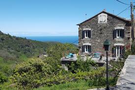 Porri House | English Club in Corsica B&B in Porri