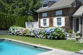 Village of East Hampton House | NEW LISTING: HEART OF EAST HAMPTON VILLAGE, CLOSE TO DOWNTOWN, EAT-IN KITCHEN, GUNITE POOL