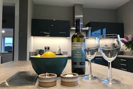 Londonderry House | Marian’s place.....stylish residence in the city