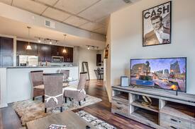 West End Apartment | Amazing Monthly Rental in Nashville! (EL-3)