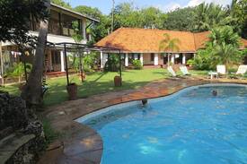 Shanzu Villa | Idyllic beach front house Mombasa