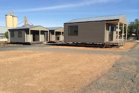 Lascelles Cabin | WAGON INN self contained unit 2