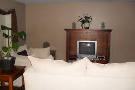 Palmyra Apartment | Cozy clean room 10-15 minutes from Hershey